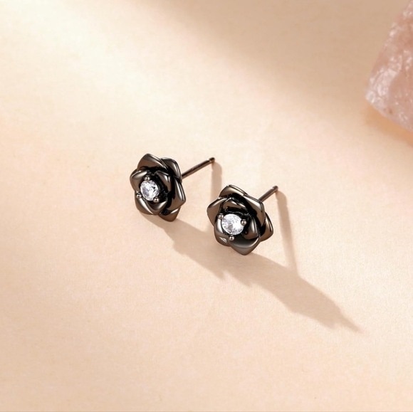 ⁶Sterling Silver Post 18K Gold Plated 3D Realistic Rose Cubic Zirconia Earrings, - Picture 8 of 8